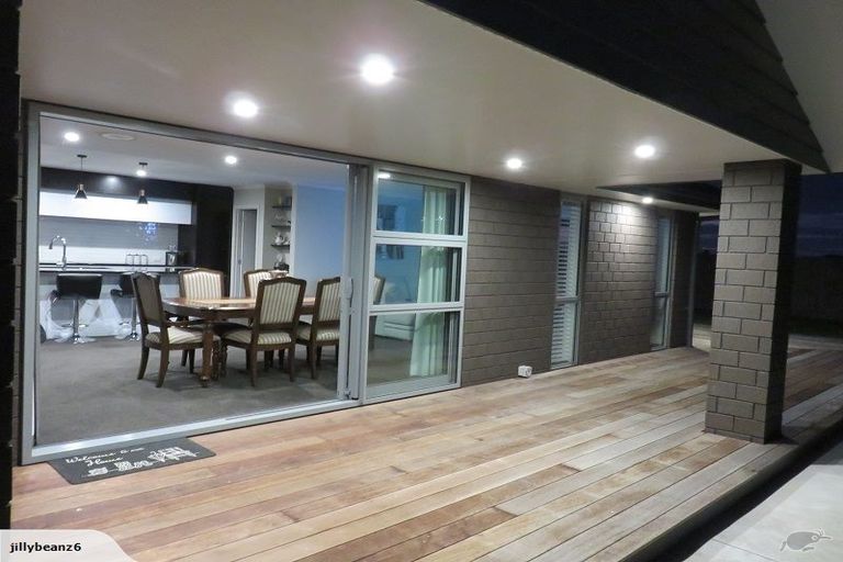 Photo of property in 5 Hydrangea Lane, Milson, Palmerston North, 4414