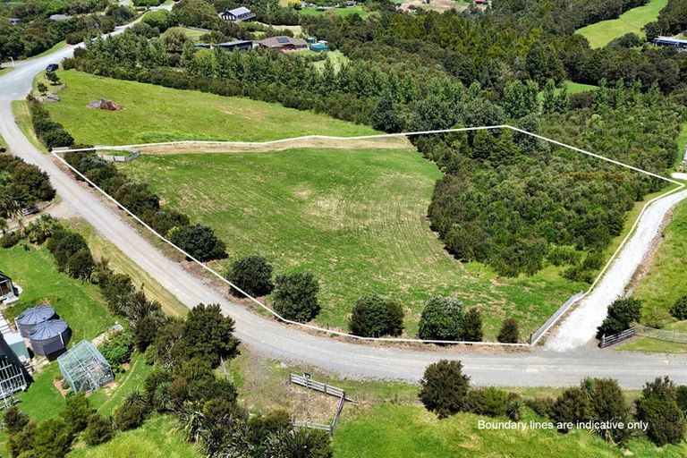 Photo of property in 7 Pa Hill Lane, Mangawhai, 0573