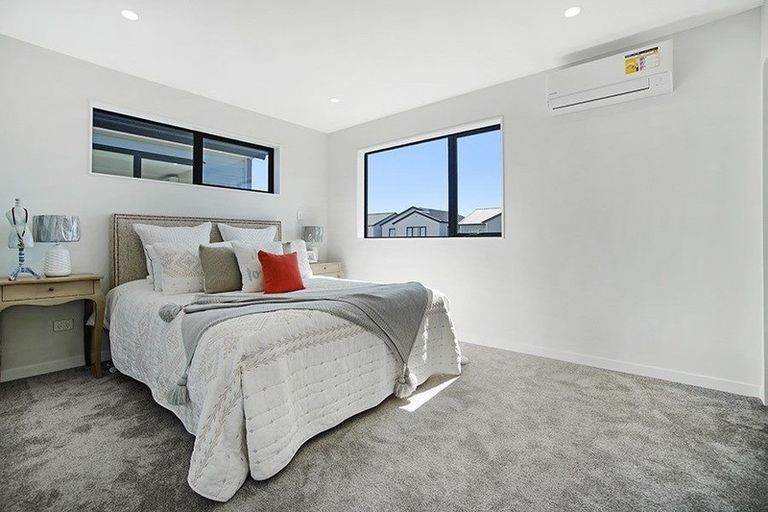 Photo of property in 12 Laquinta Place, Flat Bush, Auckland, 2019