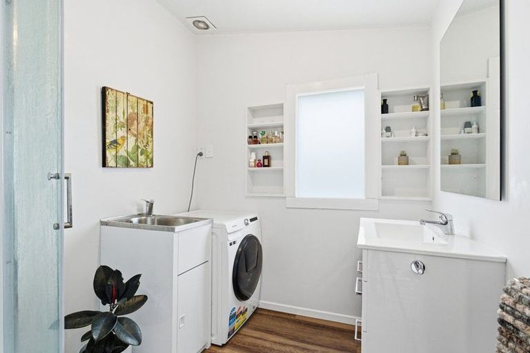 Photo of property in 16 Spier Street, Aramoho, Whanganui, 4500