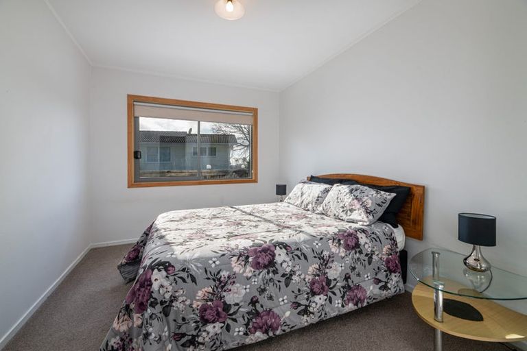 Photo of property in 9 Dundas Place, Henderson, Auckland, 0612