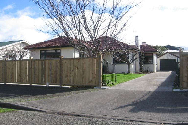 Photo of property in 53 Florence Avenue, Palmerston North, 4414