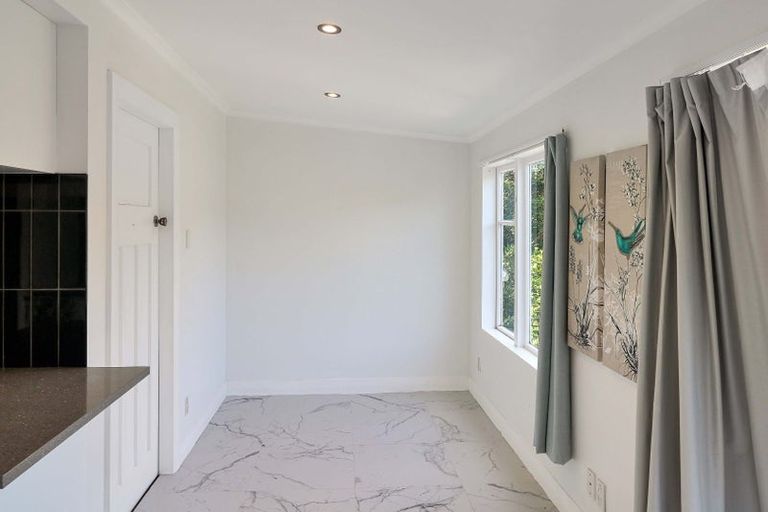 Photo of property in 118 Donald Street, Karori, Wellington, 6012