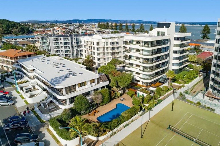 Photo of property in 21h Maunganui Road, Mount Maunganui, 3116