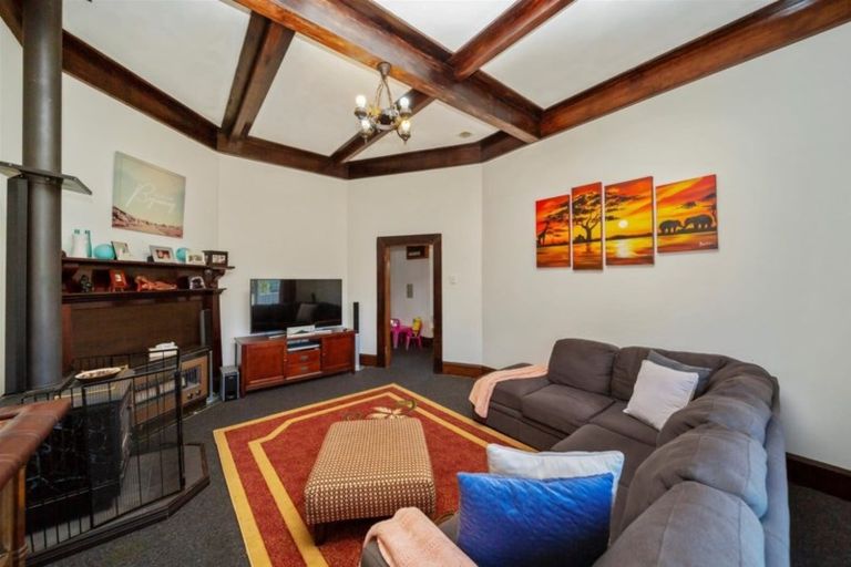 Photo of property in 106 Manawapou Road, Hawera, 4610