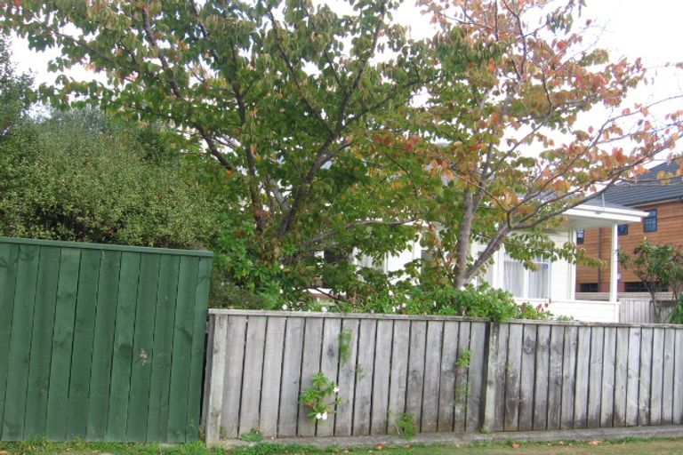 Photo of property in 24 Epuni Street, Hutt Central, Lower Hutt, 5011