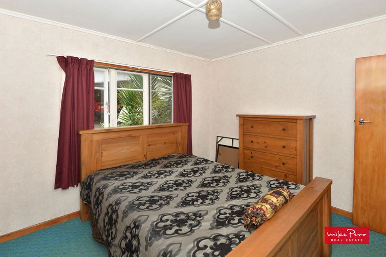 Photo of property in 135 King Street, Hikurangi, 0114