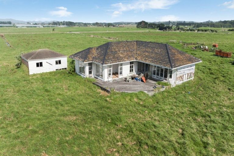 Photo of property in 44 Kaihau Road, Karioitahi, Waiuku, 2683