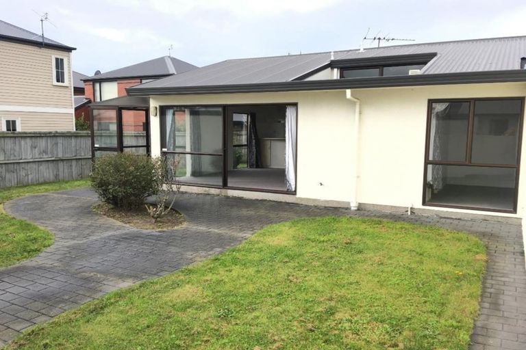 Photo of property in 33j Peverel Street, Riccarton, Christchurch, 8011