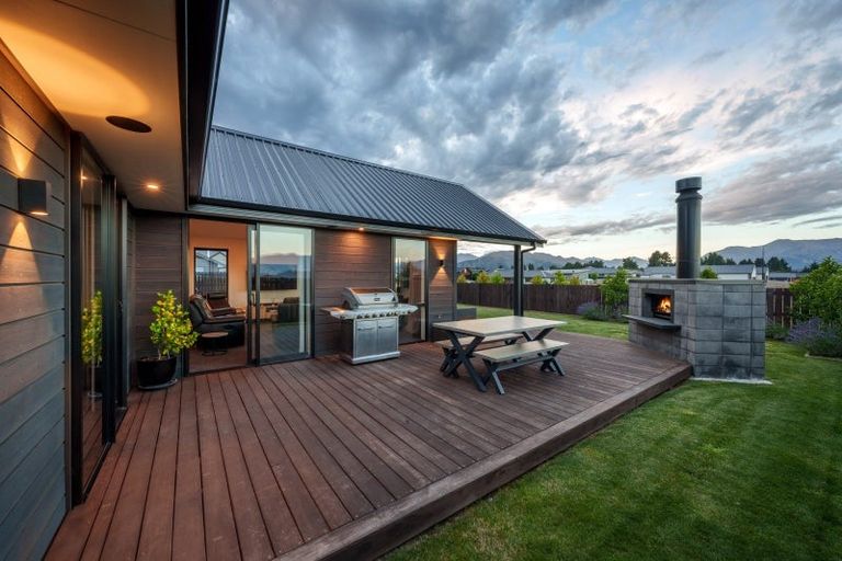 Photo of property in 8 Toru Street, Albert Town, Wanaka, 9305