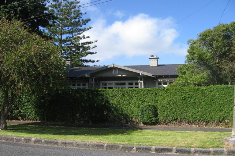 Photo of property in 11 Dunkerron Avenue, Epsom, Auckland, 1051
