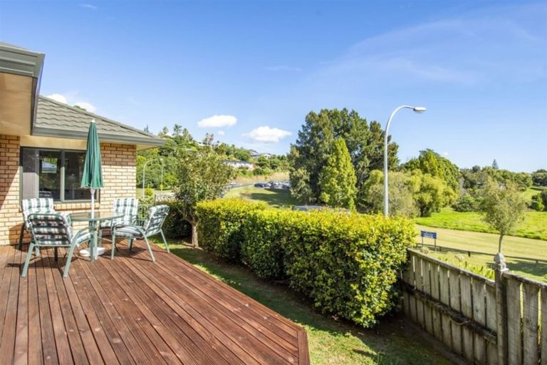 Photo of property in 8 Oteki Park Drive, Welcome Bay, Tauranga, 3112