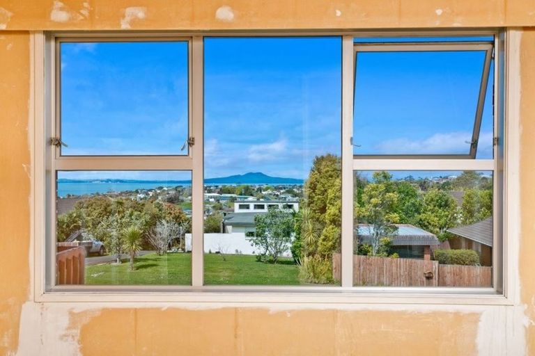 Photo of property in 121 Glamorgan Drive, Torbay, Auckland, 0630