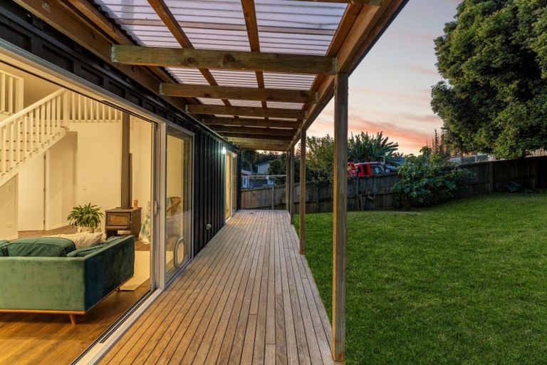 Photo of property in 5a Marjorie Lane, Papamoa Beach, Papamoa, 3118