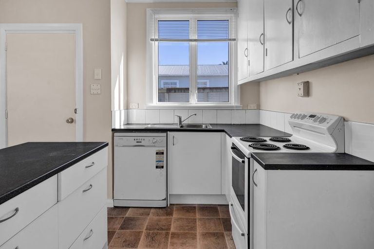 Photo of property in 35 Norfolk Street, Patea, 4520