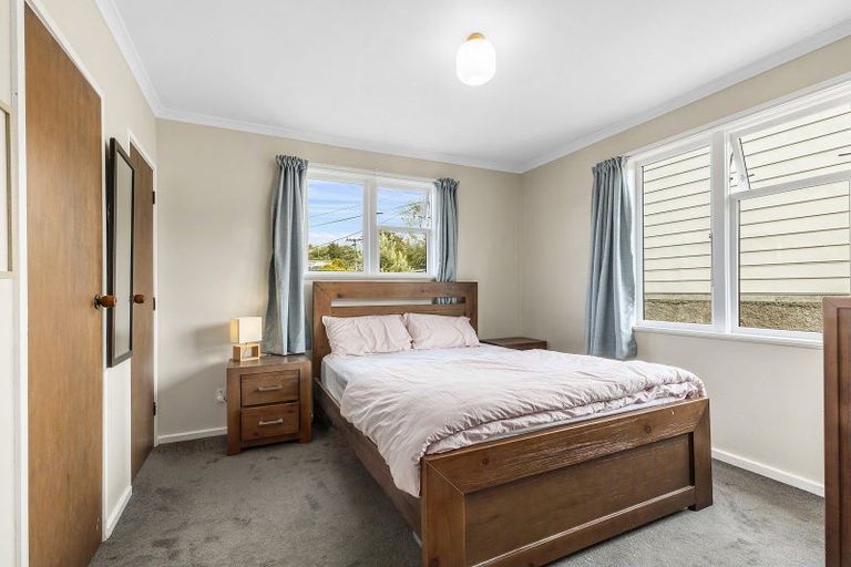 Photo of property in 9 Stephen Street, Johnsonville, Wellington, 6037