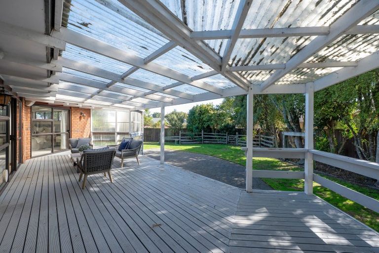 Photo of property in 11 Lynwood Place, Owhata, Rotorua, 3010