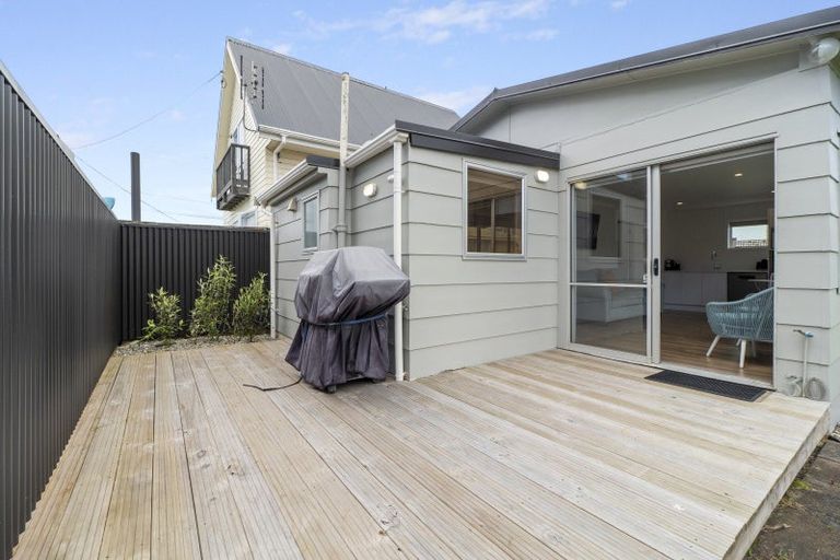 Photo of property in 30 Third Avenue, Urenui, 4377
