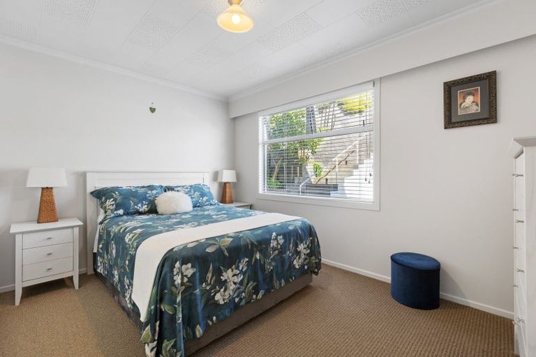 Photo of property in 14 South Road, Moturoa, New Plymouth, 4310