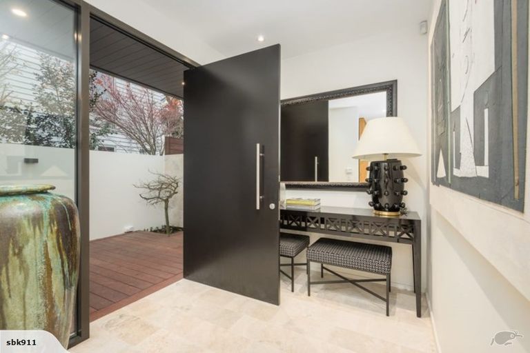 Photo of property in 7b Rugby Street, Merivale, Christchurch, 8014