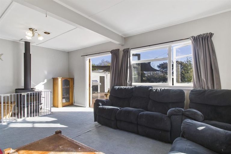 Photo of property in 14 Edward Street, Waimate, 7924