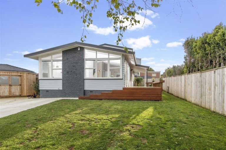 Photo of property in 3 Crompton Road, Massey, Auckland, 0614