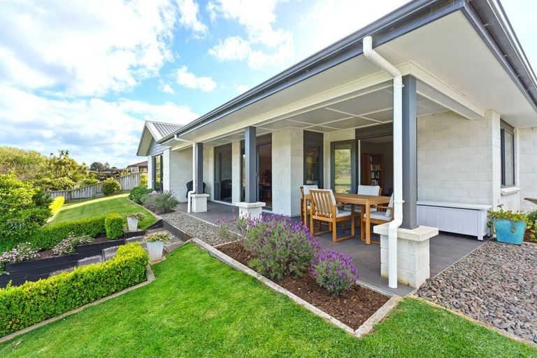 Photo of property in 36 Titoki Road, Waikanae Beach, Waikanae, 5036