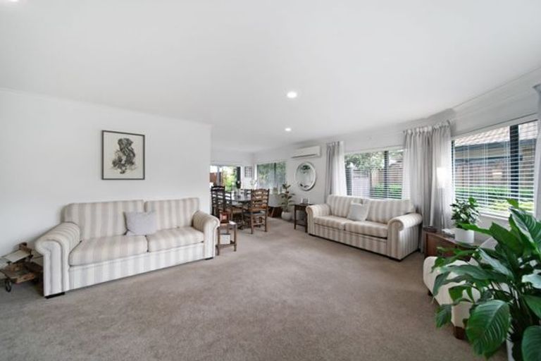 Photo of property in 3 Mull Place, Wattle Downs, Auckland, 2103