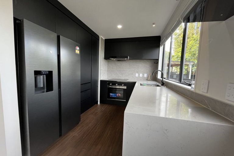 Photo of property in 30 Benchmark Drive, Massey, Auckland, 0614