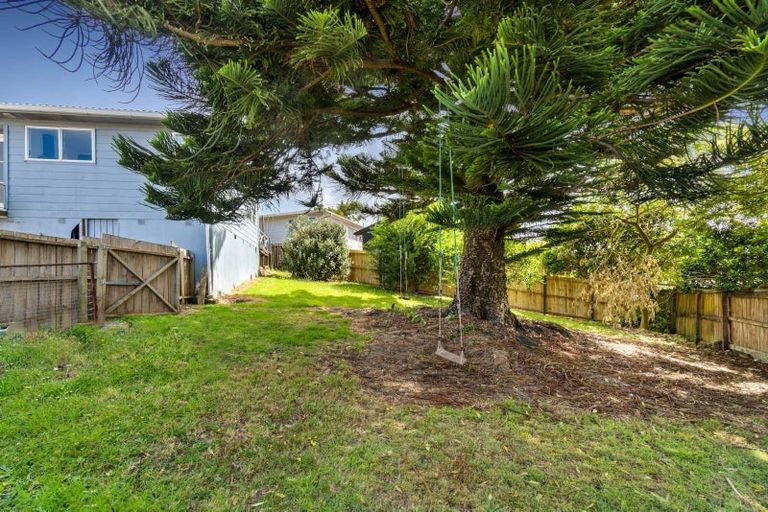 Photo of property in 49 Hyperion Drive, Randwick Park, Auckland, 2105