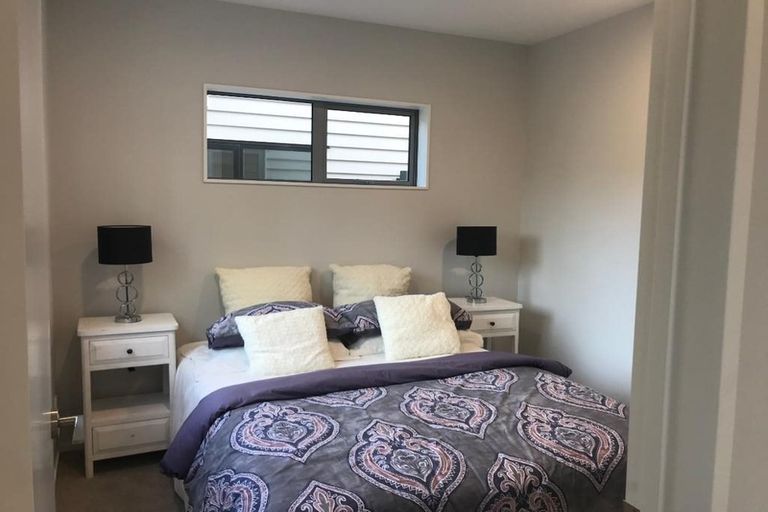 Photo of property in 10 Wyon Way, Flat Bush, Auckland, 2016