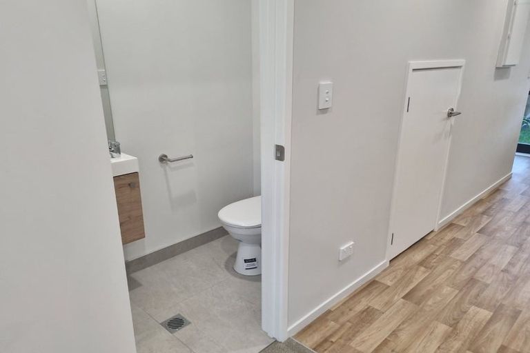 Photo of property in 3 Tima Lane, Mangere Bridge, Auckland, 2022