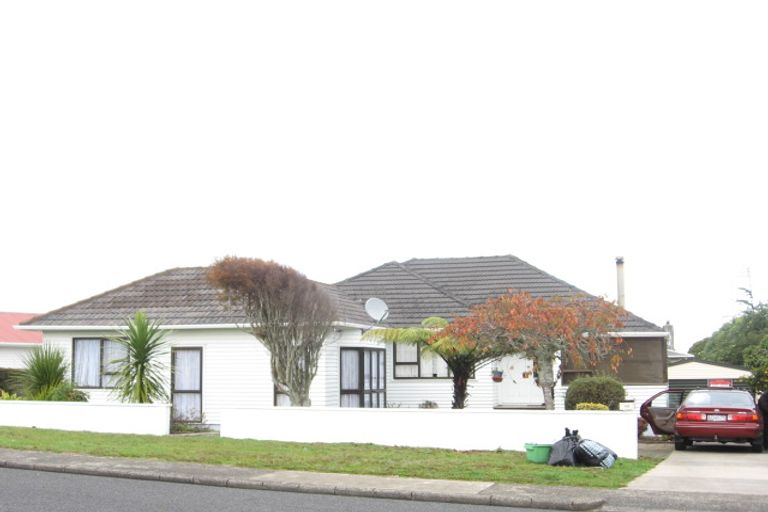 Photo of property in 11 Bowater Place, Manurewa, Auckland, 2102