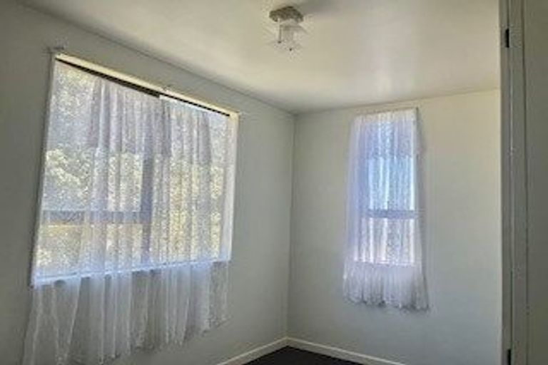 Photo of property in 53a Pleasant Road, Glen Eden, Auckland, 0602