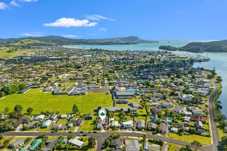 Photo of property in 11a Sarah Avenue, Whitianga, 3510
