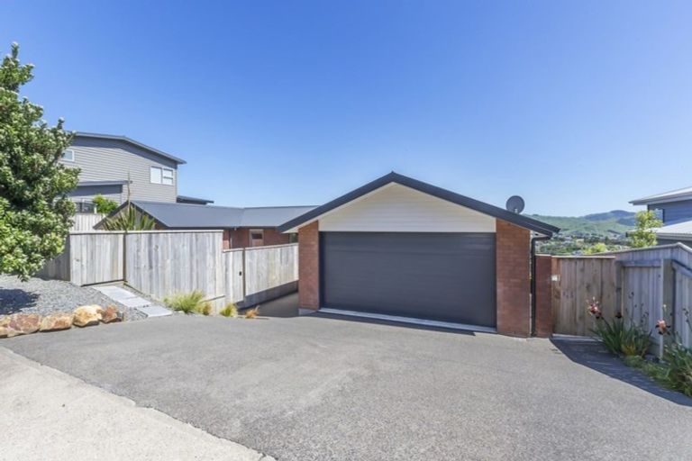 Photo of property in 12 Pacific View, Whitby, Porirua, 5024
