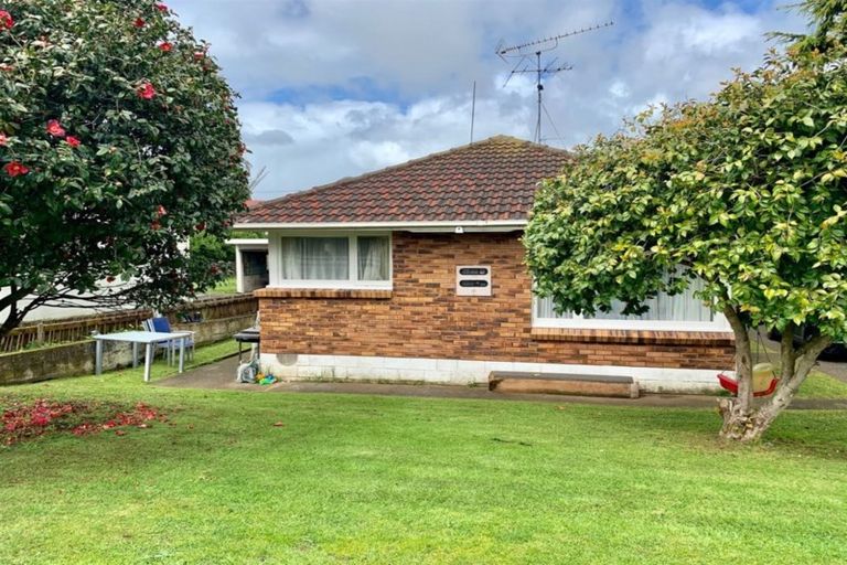 Photo of property in 1/11 Waipuna Road, Mount Wellington, Auckland, 1060