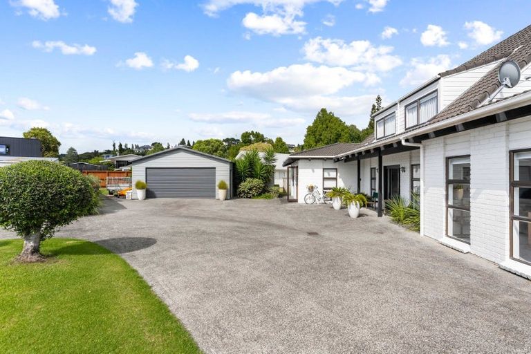 Photo of property in 130 Moana Anu Anu Avenue, Whangamata, 3620