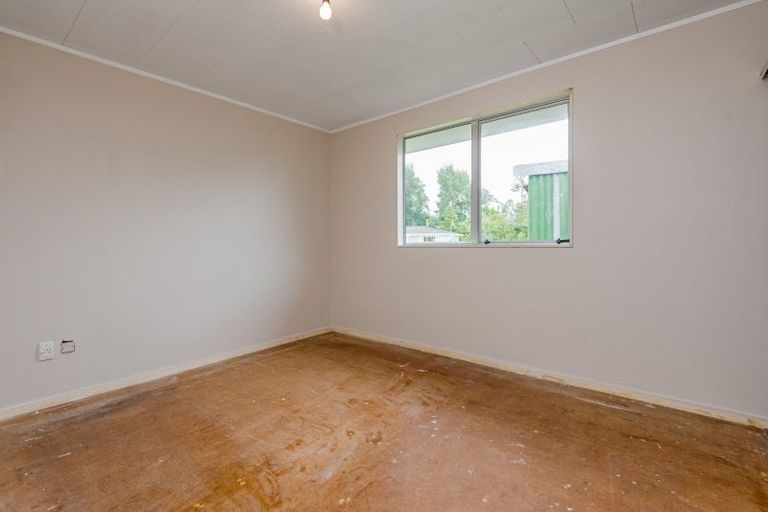 Photo of property in 21 Cambridge Street, Pahiatua, 4910