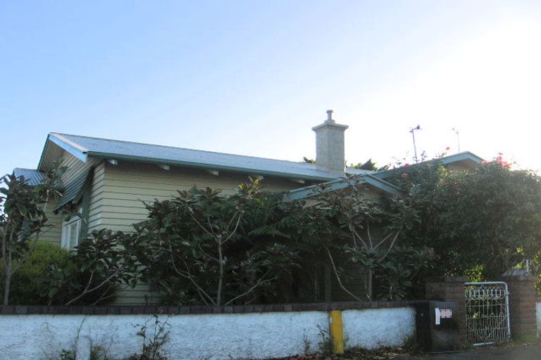 Photo of property in 20 Kowhai Avenue, Takaro, Palmerston North, 4410