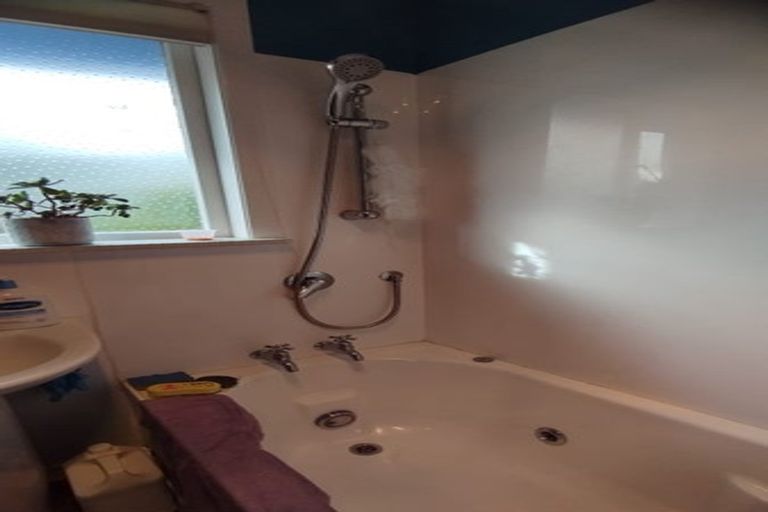 Photo of property in 22 Anthony Street, Tawa, Wellington, 5028