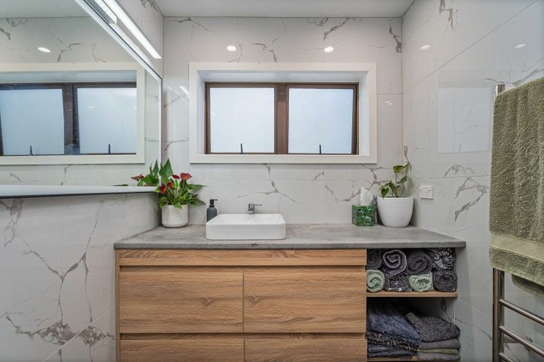 Photo of property in 81 Cook Drive, Whitianga, 3510