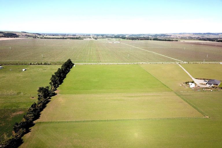 Photo of property in 136 Purchas Road, Glasnevin, Amberley, 7482