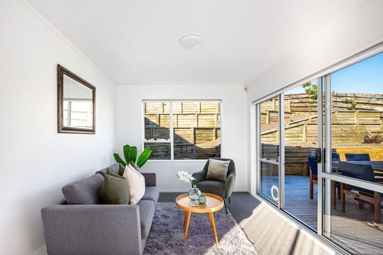 Photo of property in 6 Tregear Place, Camborne, Porirua, 5026