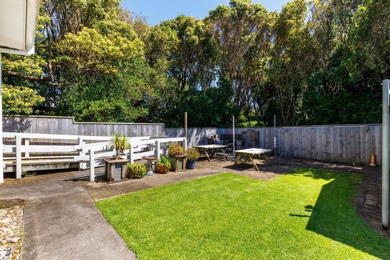 Photo of property in 429 Devon Street West, Lynmouth, New Plymouth, 4310