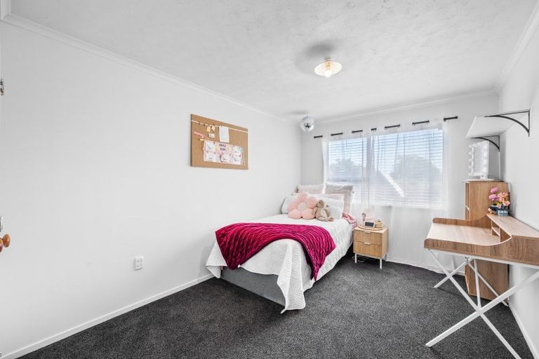 Photo of property in 24 Symons Street, Parkvale, Hastings, 4122