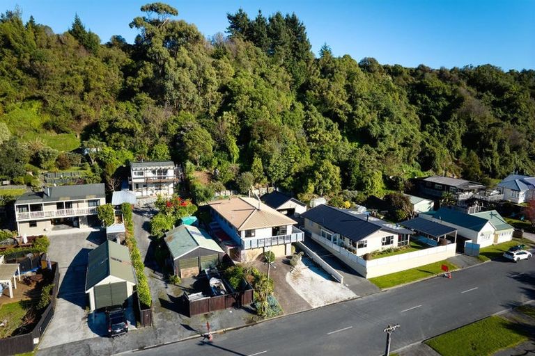 Photo of property in 60 Torquay Street, Kaikoura, 7300