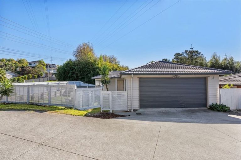 Photo of property in 316 Triangle Road, Massey, Auckland, 0614