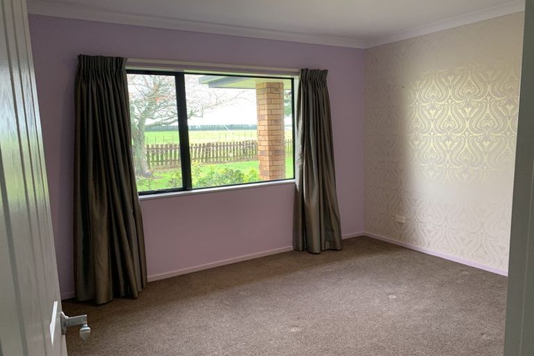 Photo of property in 81 Ohinepanea Road, Pukehina, Te Puke, 3186
