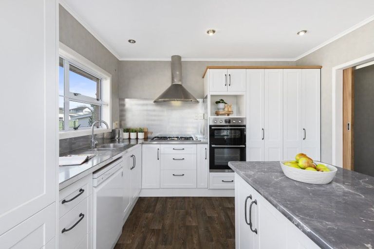 Photo of property in 14 Mason Avenue, Pukekohe, 2120